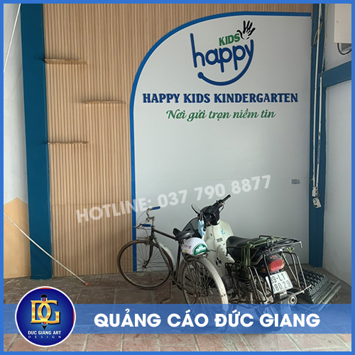 Thi công ốp tường nội thất