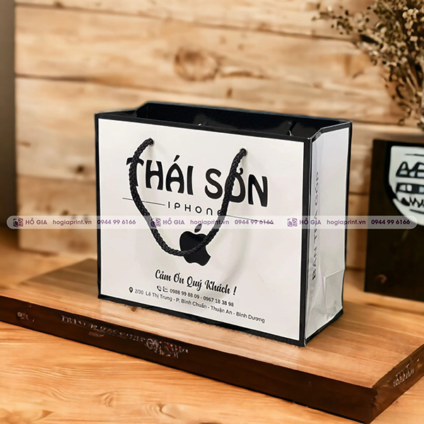 In túi giấy shop điện thoại - Xưởng In Và Sản Xuất Bao Bì Hồ Gia