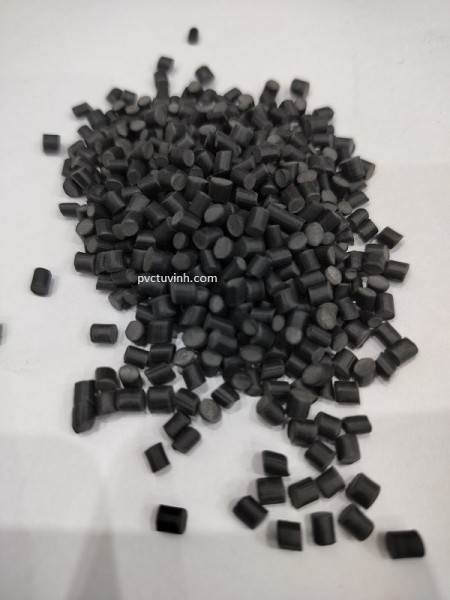 Hạt nhựa PVC tái sinh màu đen - Xưởng Sản Xuất Hạt Nhựa PVC Tứ Vinh