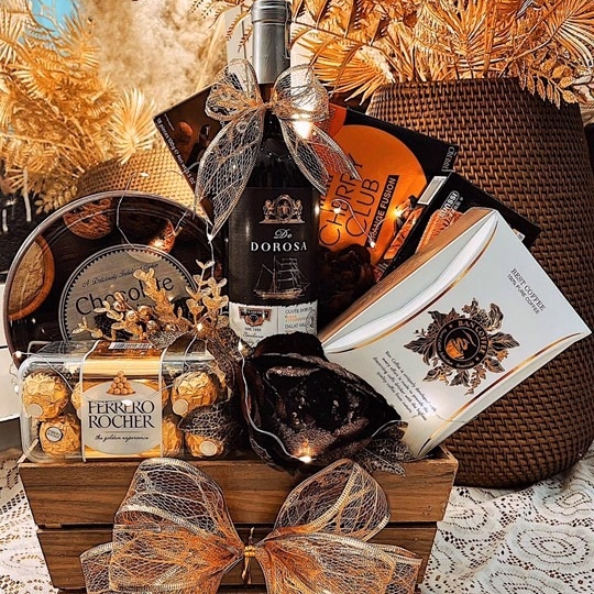 Giỏ quà tết Hamper - set theo yêu cầu - NBP009