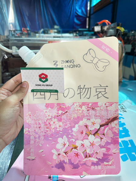 Túi đứng có vòi