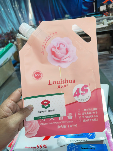 Túi đứng có vòi