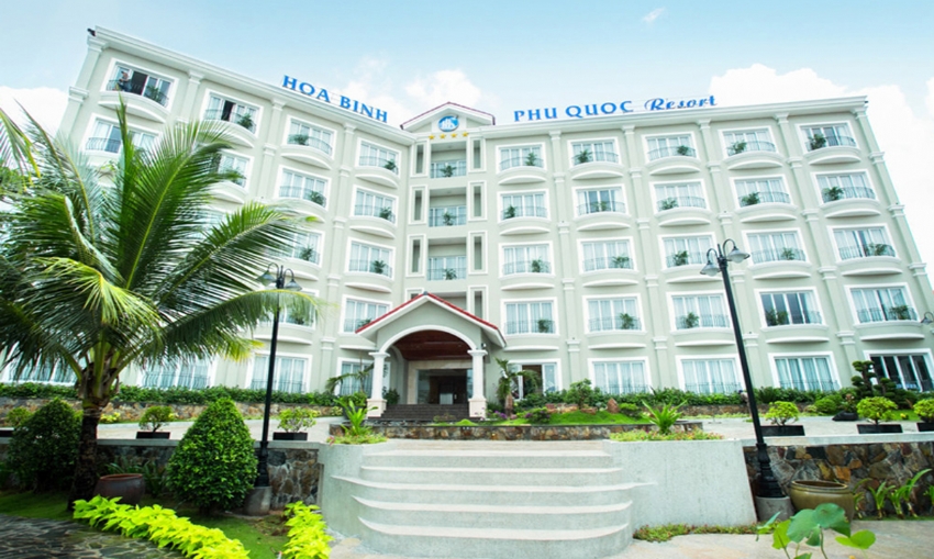 Khách sạn Hòa Bình Phú Quốc - Trụ Đèn Chiếu Sáng BHT Technology - Công Ty Cổ Phần Năng Lượng BHT