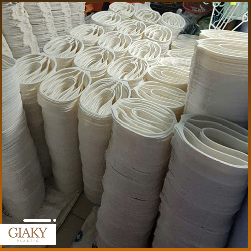 Gia công chi tiết nhựa