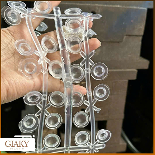 Gia công chi tiết nhựa