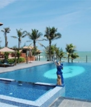 Hồ bơi dịch vụ Phan Thiết - Bể Bơi Vạn Hưng - Công Ty TNHH Thiết Bị Công Nghệ Vạn Hưng