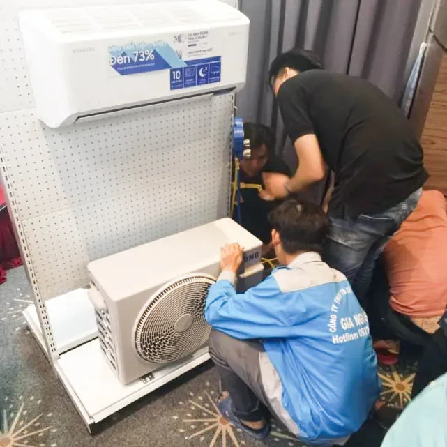 Dịch vụ vệ sinh máy lạnh - Điện Máy Gia Nguyễn - Công Ty TNHH Thương Mại Kỹ Thuật Cơ Điện Gia Nguyễn