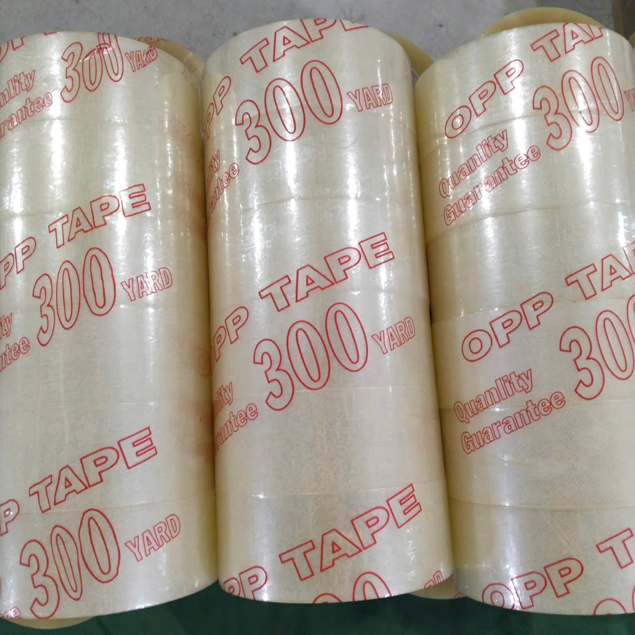 Băng keo trong - Vật Liệu Đóng Gói VN - Công Ty TNHH Xuất Nhập Khẩu Gỗ Xẻ VN