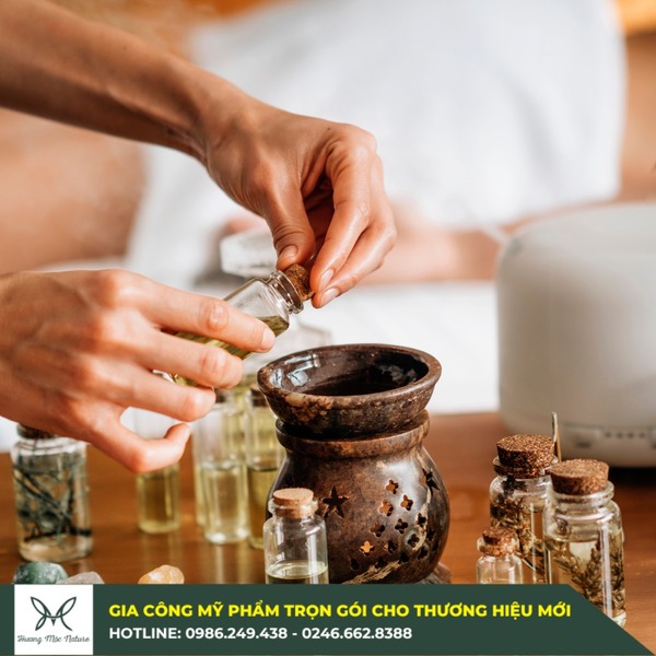 Tinh dầu thiên nhiên - Hóa Mỹ Phẩm Hương Mộc - Công Ty Cổ Phần Hóa Mỹ Phẩm Hương Mộc