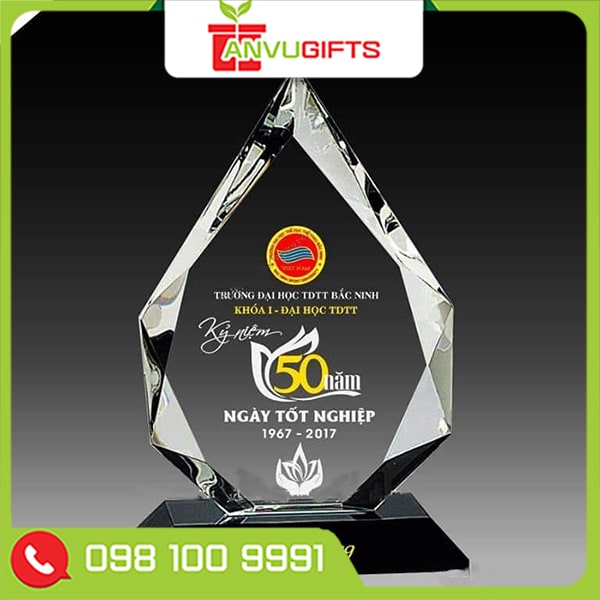 Kỷ niệm chương - An Vũ Gift - Công Ty Cổ Phần Đầu Tư Thương Mại Và Dịch Vụ An Vũ