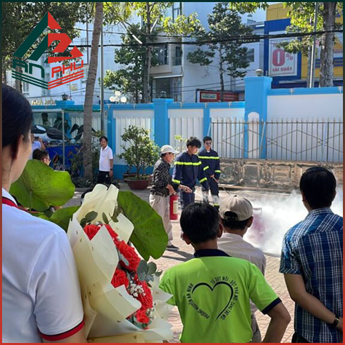 Huấn luyện nghiệp vụ