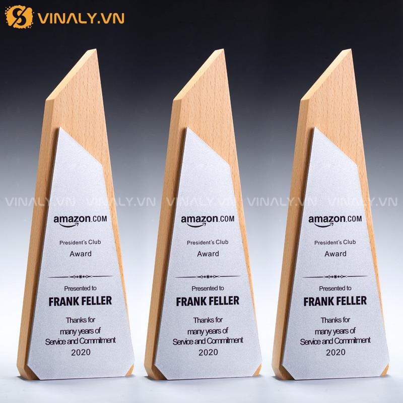 Kỷ niệm chương gỗ - Quà Tặng Vinaly - Công Ty Cổ Phần Sản Xuất Và Thương Mại Vinaly