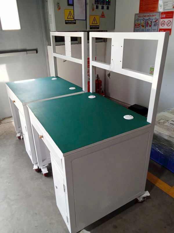 Bàn thao tác