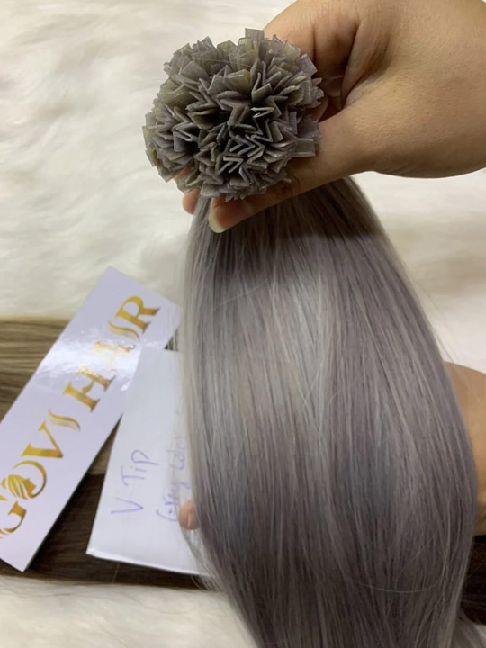 Tóc nối dài kiểu kẹp chữ V của người Việt