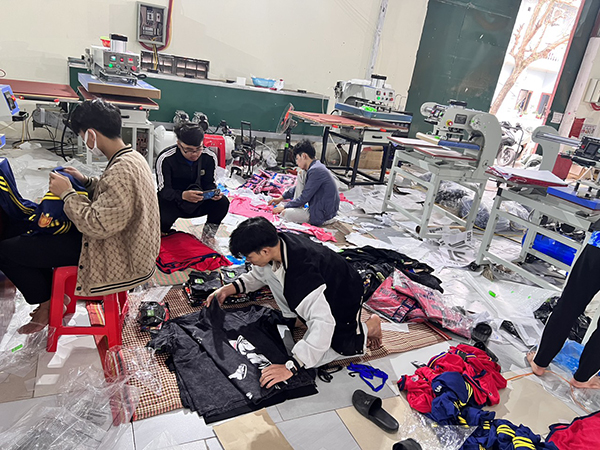 Hình ảnh kho hàng, máy móc Anh Đức Tài - Đồng Phục Anh Đức Tài - Công Ty TNHH Anh Đức Tài