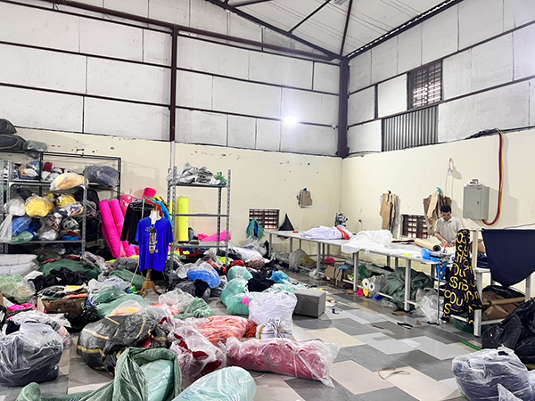 Hình ảnh kho hàng, máy móc Anh Đức Tài - Đồng Phục Anh Đức Tài - Công Ty TNHH Anh Đức Tài