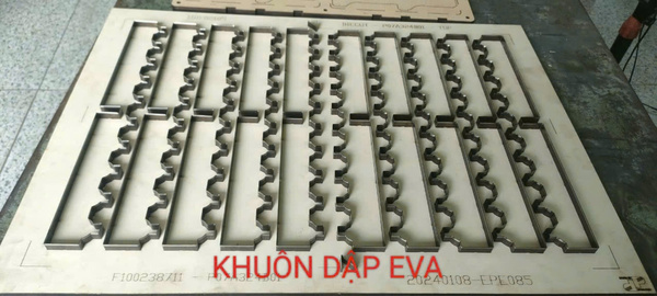 Khuôn dập Eva
