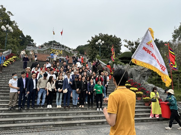 Tour du lịch