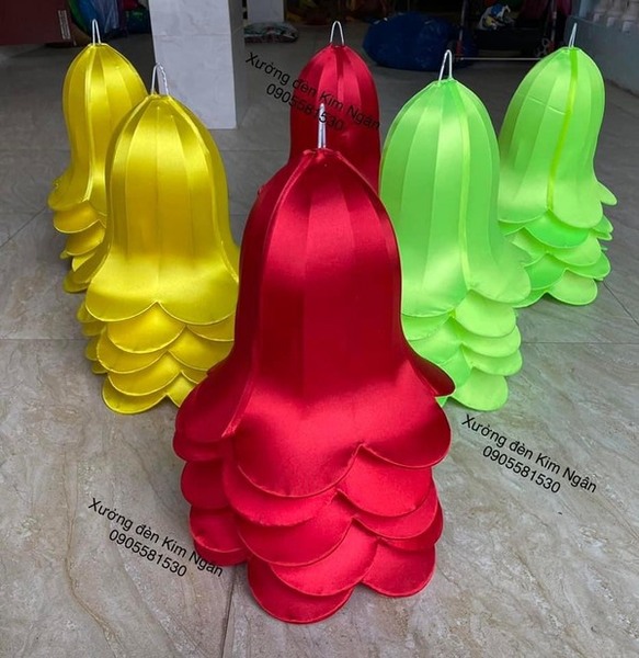Đèn lồng hoa chuông