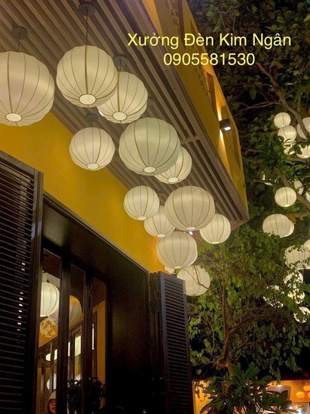 Đèn lồng Hội An sắt tròn phi trắng