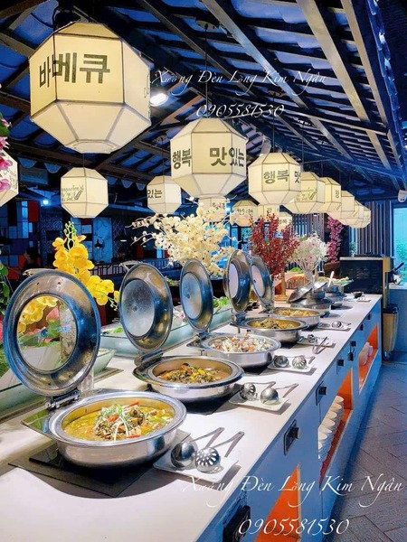 Đèn lồng Hội An viết chữ trang trí nhà hàng Hàn Quốc