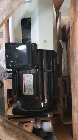 AC VECTOR MOTOR - RELIANCE ELECTRIC