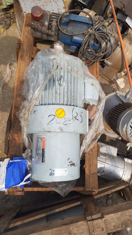 AC SERVO MOTOR - RELIANCE ELECTRIC 5.5 KW