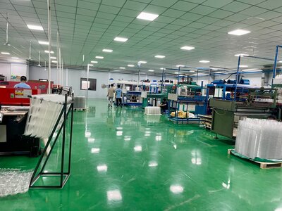 Xưởng sản xuất - Công Ty TNHH Sản Xuất Đông Triển