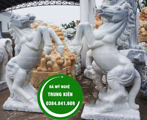 Tượng ngựa đá tự nhiên - Cơ Sở Điêu Khắc Trung Kiên