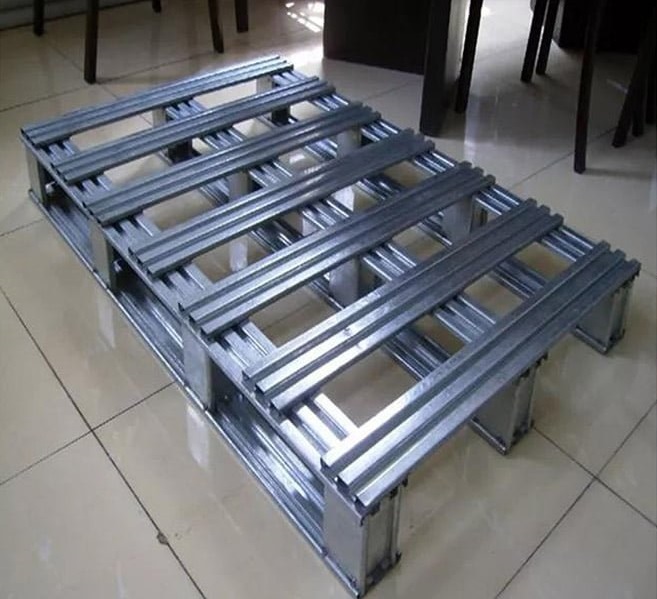 Pallet sắt