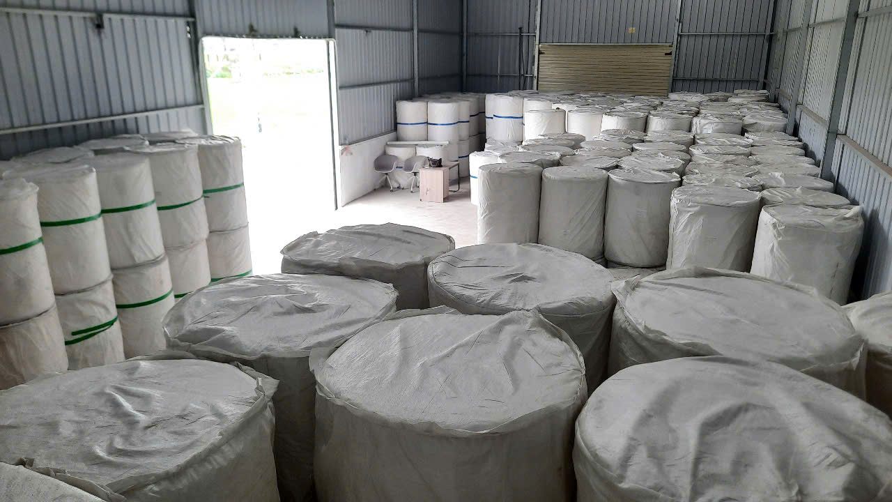 Kho hàng công ty Hoàng Quyên - Hoàng Quyên Interco - Công Ty TNHH Hoàng Quyên Interco