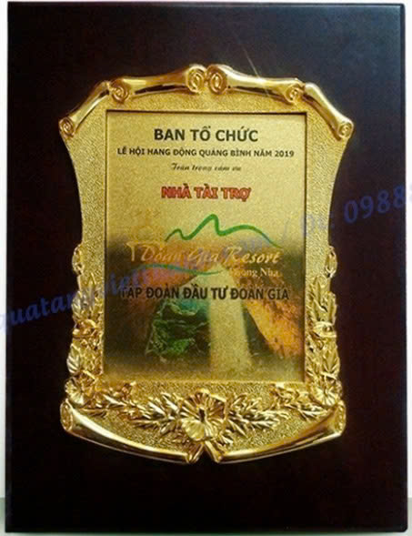 Bảng vinh danh