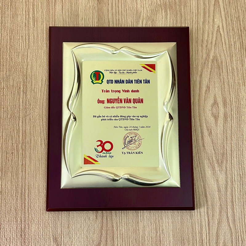 Bảng vinh danh