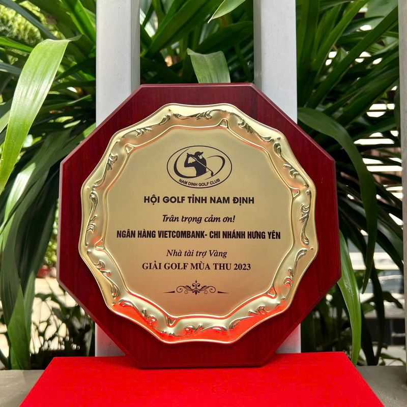 Bảng vinh danh