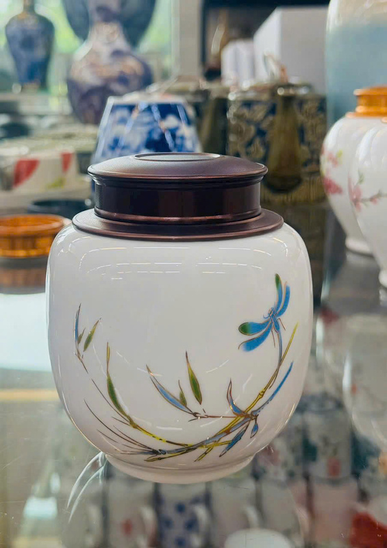 Hũ trà gốm sứ