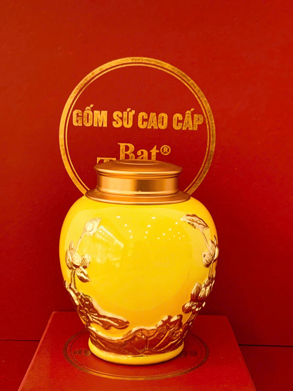 Hũ trà gốm sứ