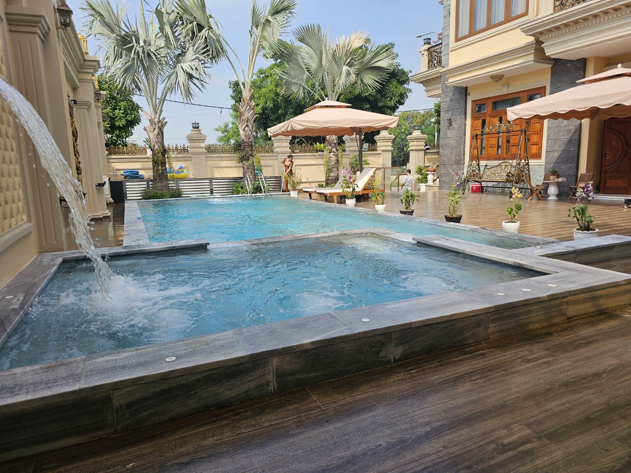 Hồ bơi gia đình - Thiết Kế Xây Dựng Hồ Bơi Phúc Hải - Công Ty TNHH Xây Dựng Thương Mại  Kỹ Thuật Phúc Hải