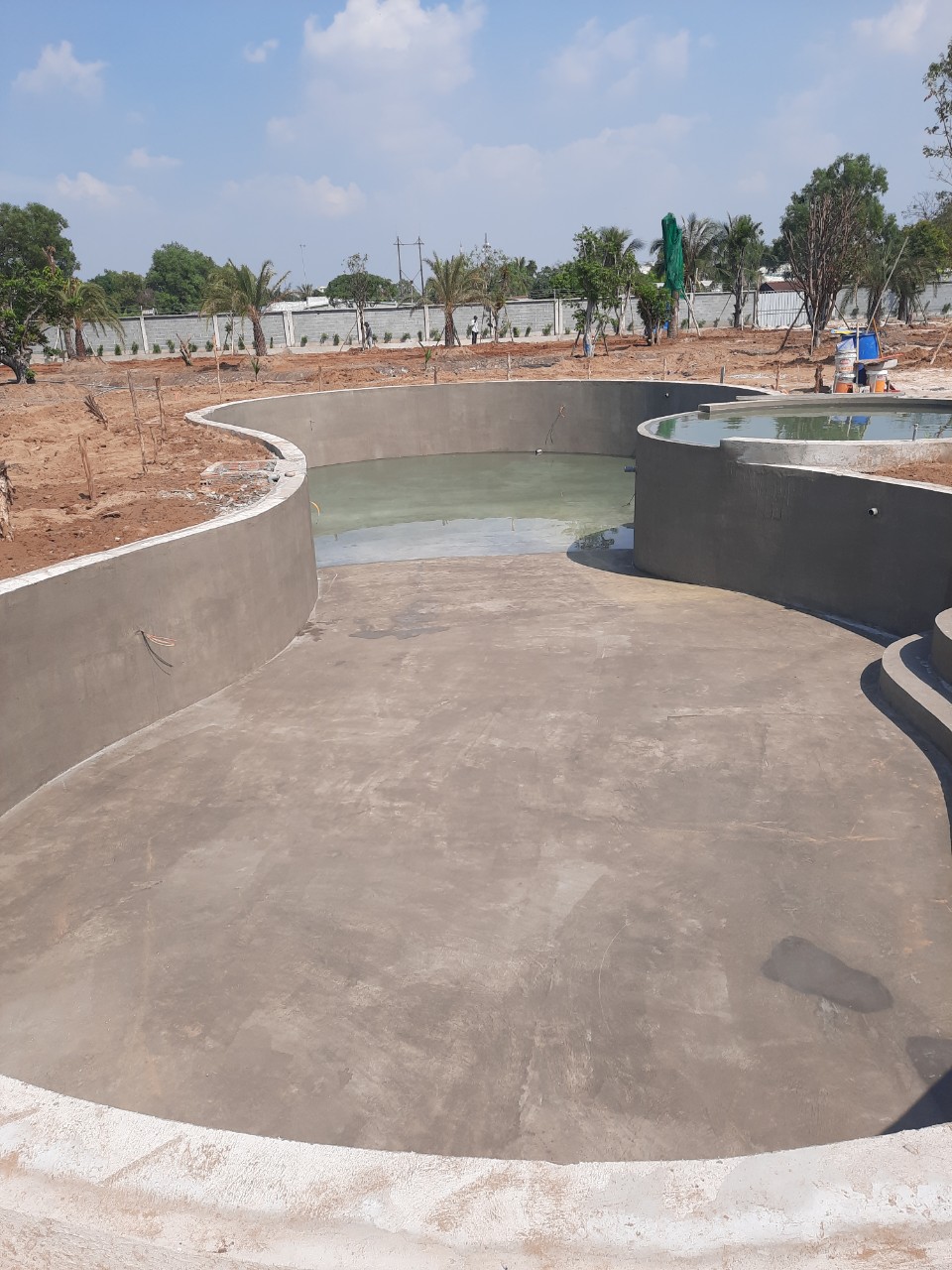 Thiết kế thi công bể bơi ngoài trời - Thiết Kế Xây Dựng Hồ Bơi Phúc Hải - Công Ty TNHH Xây Dựng Thương Mại  Kỹ Thuật Phúc Hải