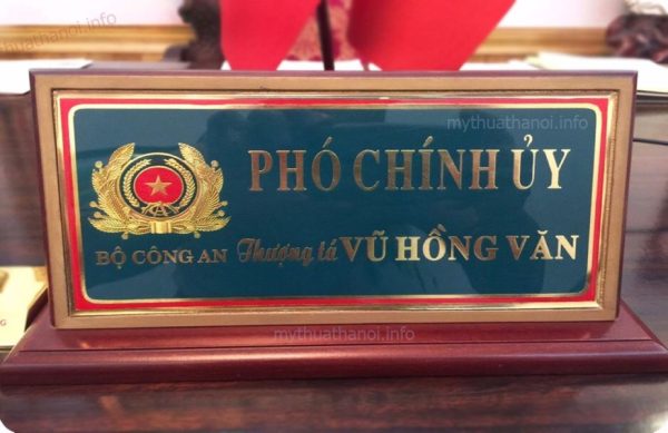 Biển chức danh công an bằng đồng cao cấp