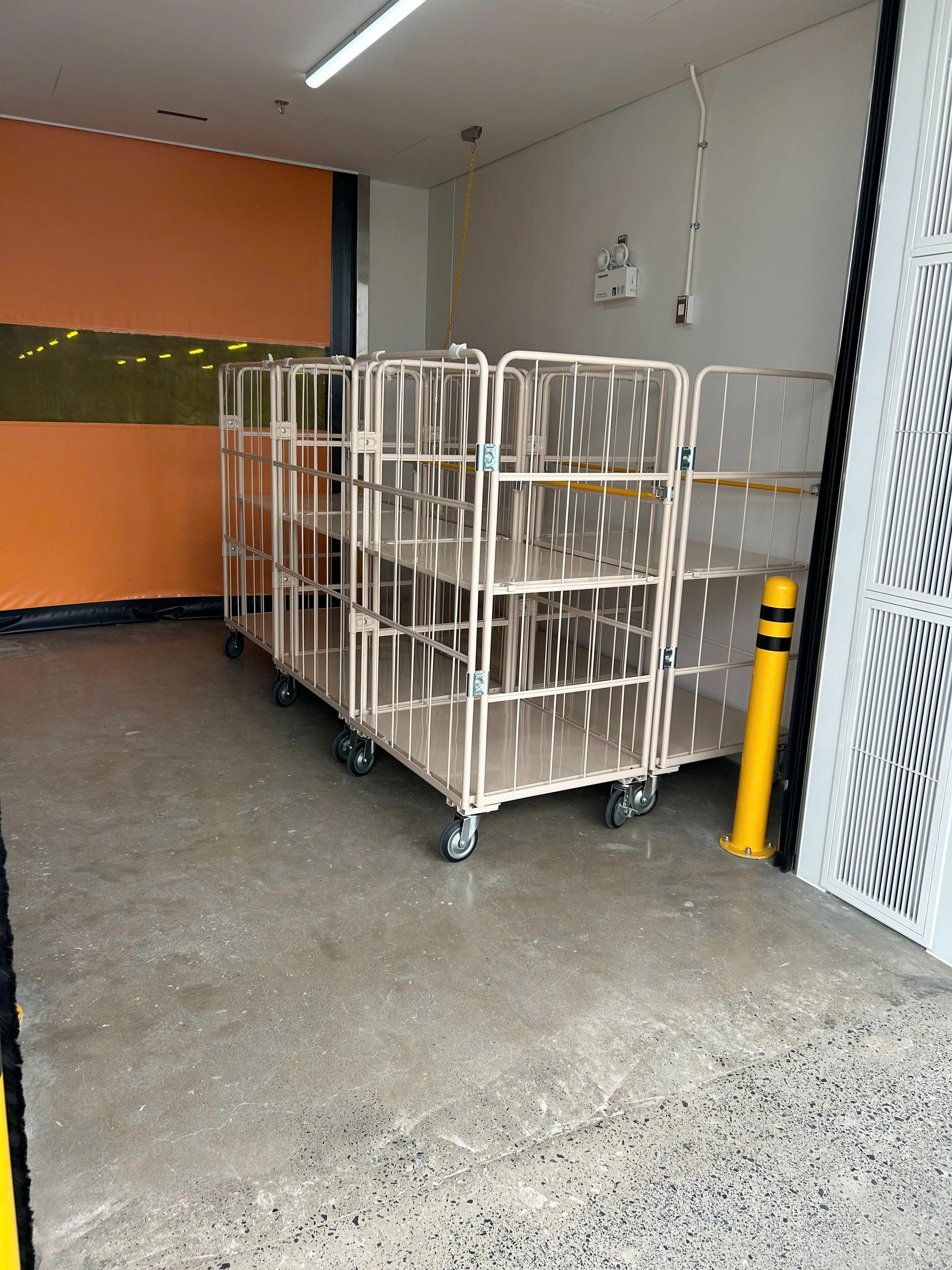 Xe đẩy lồng sắt xếp gọn
