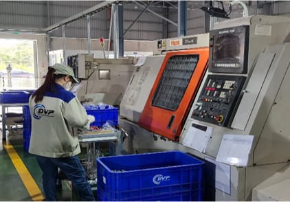 Hệ thống máy tiện - Đúc áp Lực Việt Phát - Công Ty Cổ Phần Đúc Việt Phát