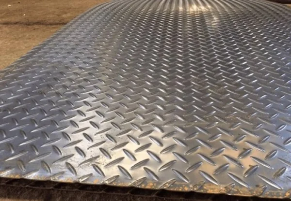 Dịch vụ gia công dập gân inox - Inox Cường Thịnh - Công Ty TNHH Inox Công Nghiệp Cường Thịnh