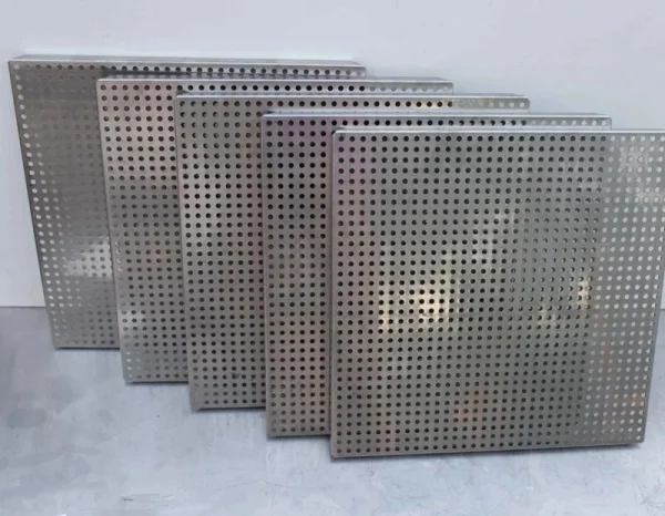 Inox đục lỗ 316 - Inox Cường Thịnh - Công Ty TNHH Inox Công Nghiệp Cường Thịnh