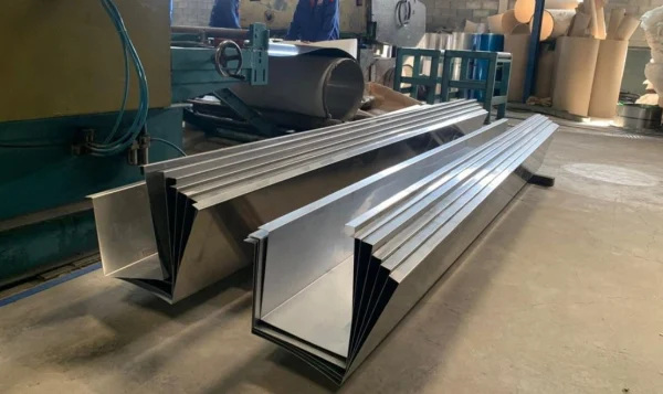 Máng inox 430 - Inox Cường Thịnh - Công Ty TNHH Inox Công Nghiệp Cường Thịnh