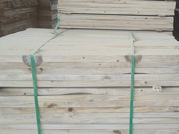 Nan gỗ - Pallet HVG - Công Ty TNHH Đầu Tư & Sản Xuất HVG