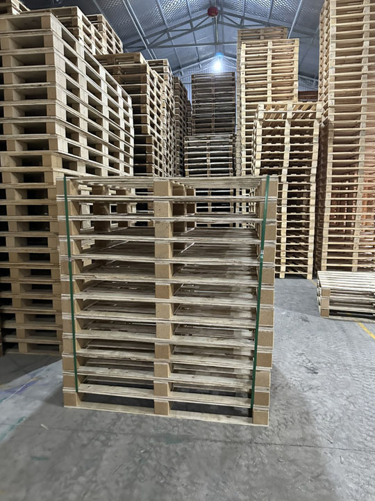 Pallet gỗ - Pallet HVG - Công Ty TNHH Đầu Tư & Sản Xuất HVG