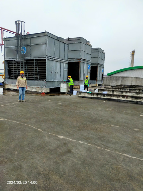 Tẩy cáu cặn giàn ngưng tụ NH3