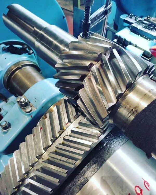 Bánh răng trục nghiêng - Chổi Cước Công Nghiệp Nam Dương - Công Ty TNHH Gia Công Cơ Khí Nam Dương