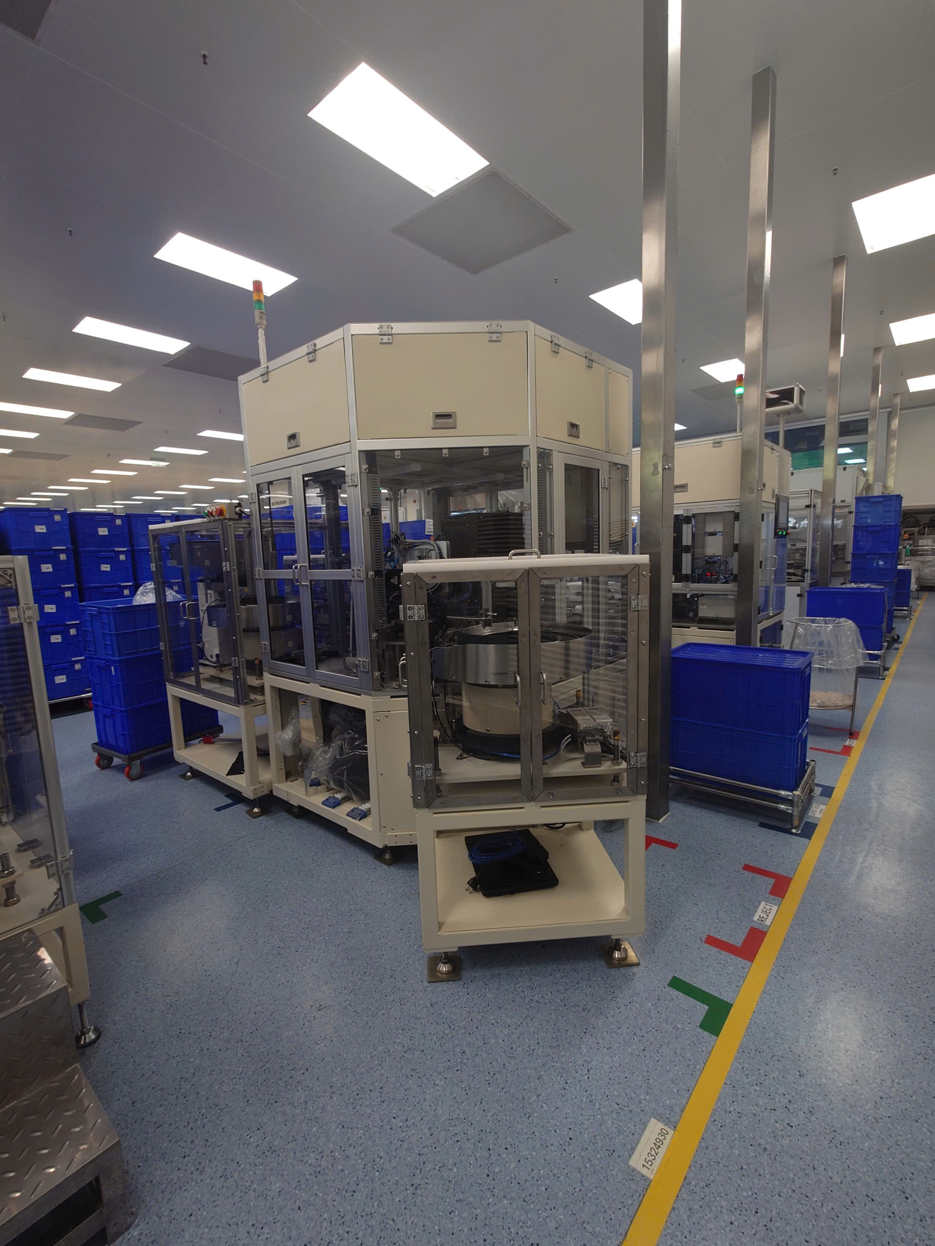 Máy lắp ráp linh kiện y tế