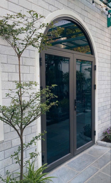 Cửa nhôm kính - Công Ty TNHH Sản Xuất Thương Mại Dịch Vụ Vinta Door Thái Tiến